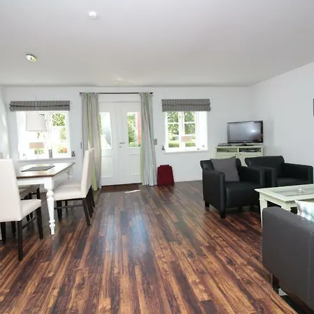 Muhlenhof Whg. 2 *